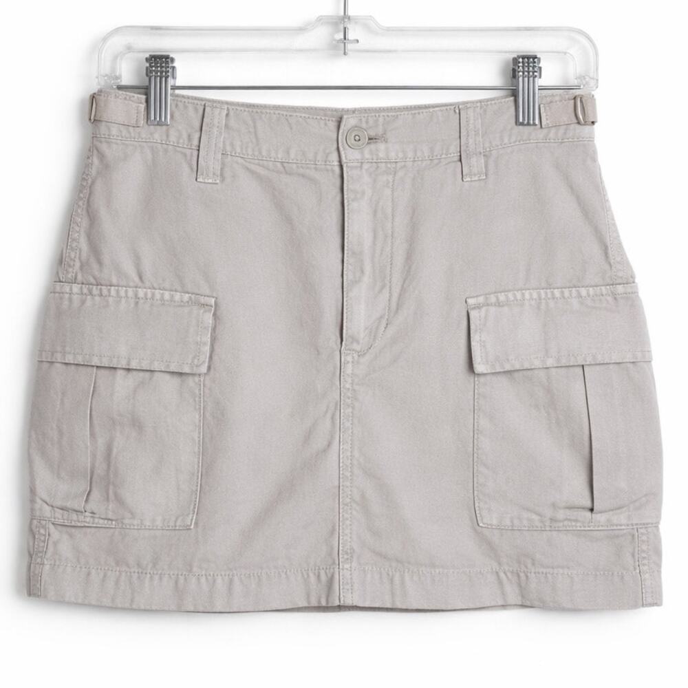 Aritzia TNA Surplus Cargo Mini Skirt | Light Grey | Size 4 | Utility Style